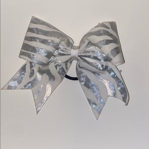 Silver animal print hair bow
